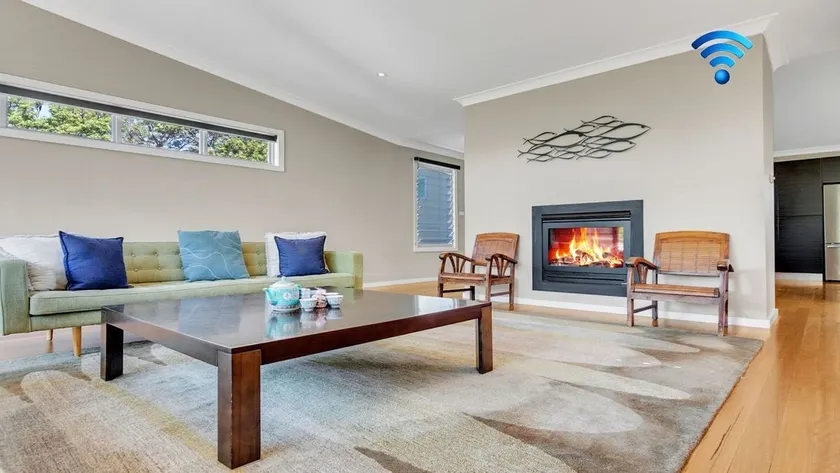 Sunshine Beach House - Image 1
