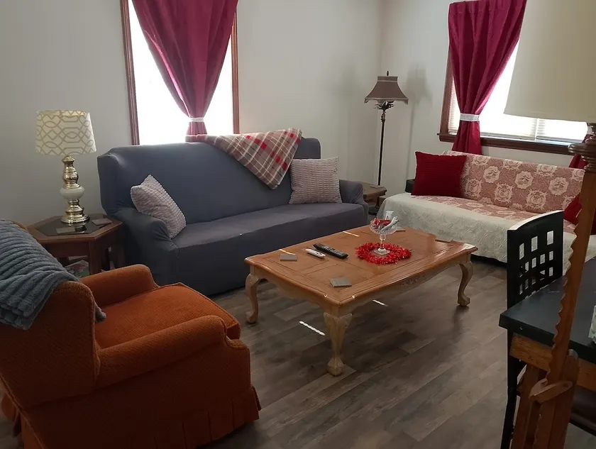 “Simple Stay” conveniently located in Boardman - Image 1