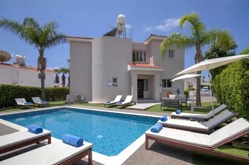Villa Haven by Ezoria Villas - Image 1