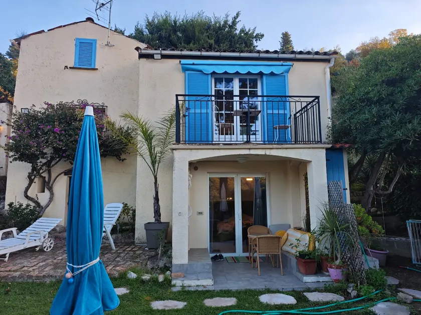 Entire house in Menton - Image 1