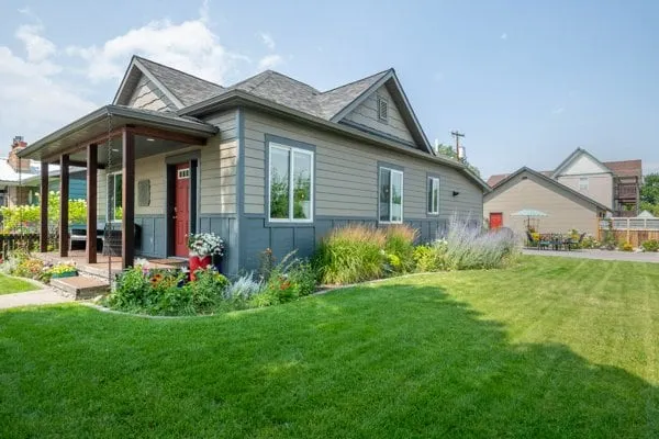 The 1400 House - Amazing Porch, Patio & Gardens - Image 1