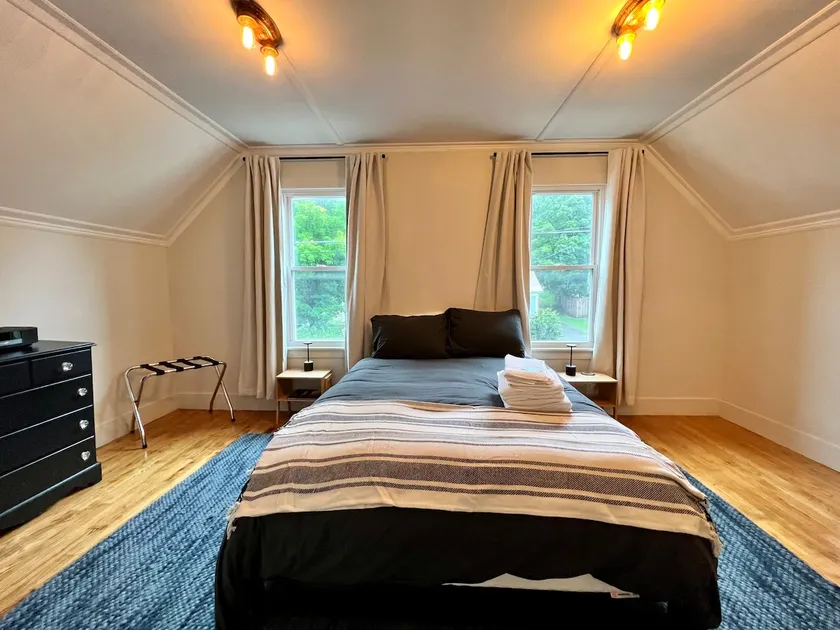 Cozy home in North Adams - Image 1