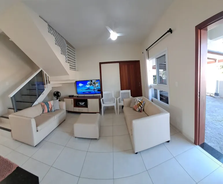 Two-story house, suite + 2 bedrooms, 4 air conditioners, 300 meters from the beach - Image 1