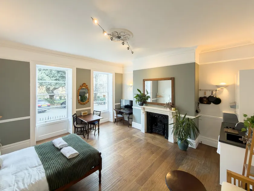 Georgian Townhouse - Image 1