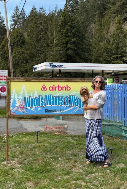 🌲Rm.1 'Woods,Waves & Wags'🌲Cabin Bungalow 🐶🌊 - Image 1
