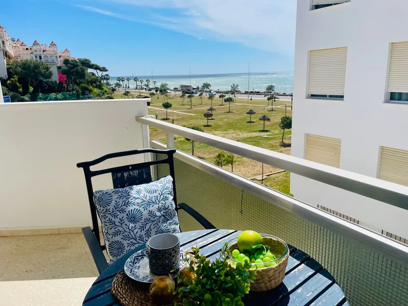 Beach & Family. Family apartment with ocean views - Image 1
