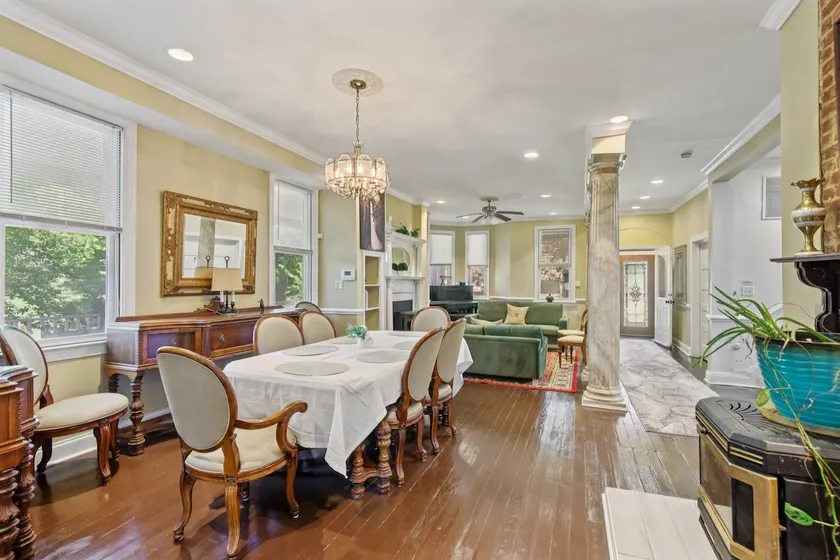 Victorian Charm with Porch & Large Yard - Image 1