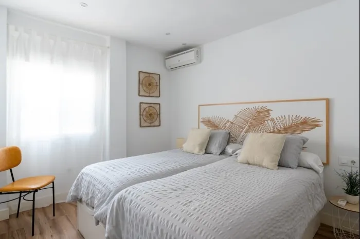 Location and comfort in Triana: 3 bedrooms - Image 1