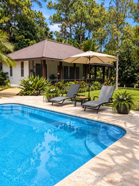 Cottage in the Country - Image 1