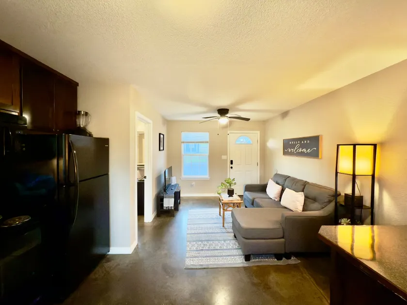 Lovely Studio 1BD Condo | Arkansas Tech - Image 1
