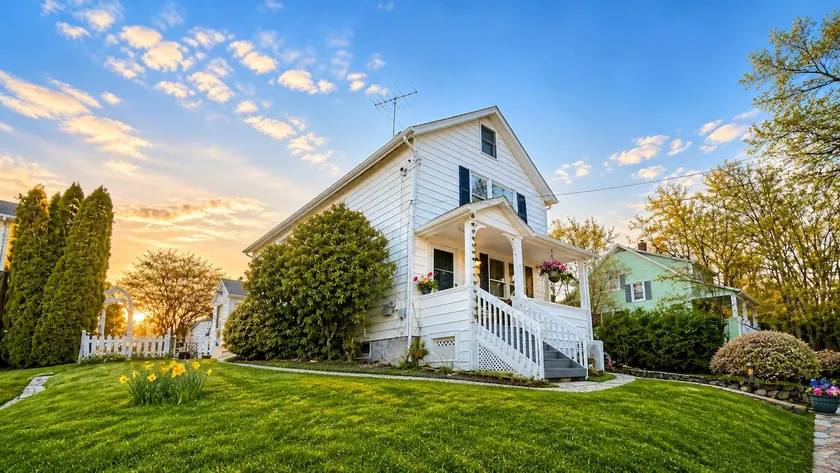 Nice Colonial, EV Charger, Patio BBQ, SoNo, Beach - Image 1