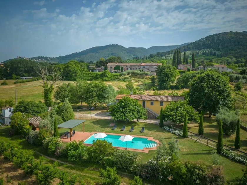 Villa Pescheto With Private Pool Close To Lucca - Image 1