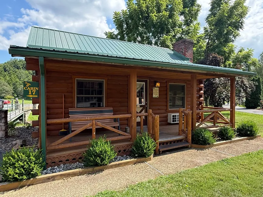 Sweetheart Log Cabin - Image 1