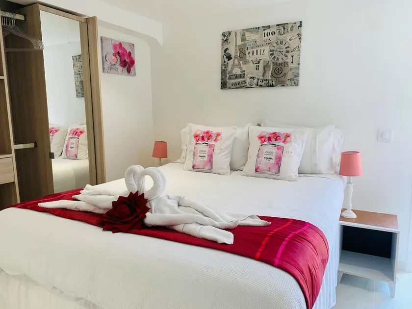 Independent studio near RER-C Paris station, 28 minutes away - Image 1