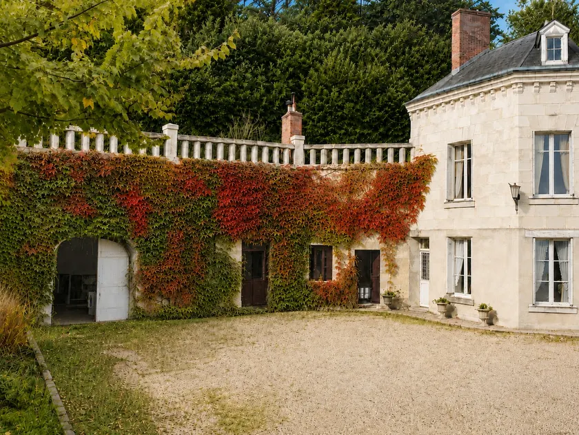 residence in the loire valley - Image 1