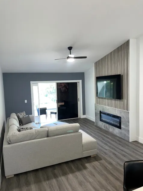 Completely renovated to cozy spot - Image 1