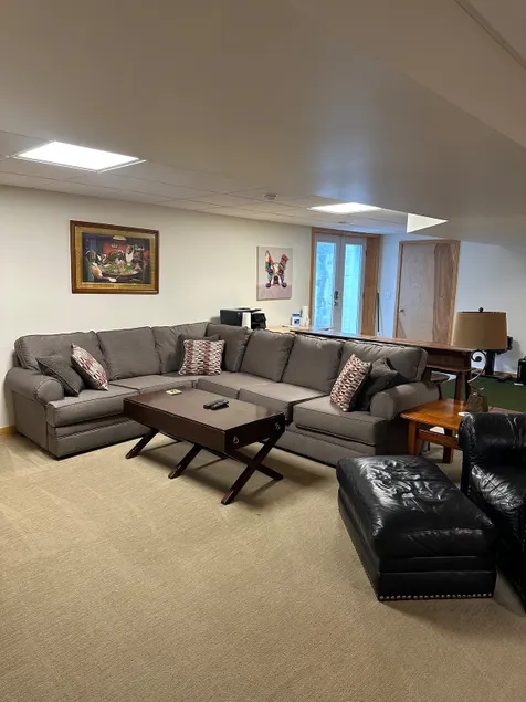 2 Bedroom, Entire Apartment, 1 mile wlk to Stadium - Image 1