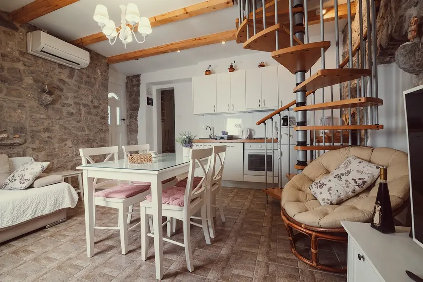 Apartment Luka - Image 1