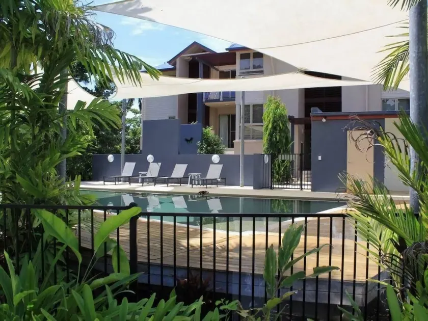 Beach House 4 - Full House - Image 1