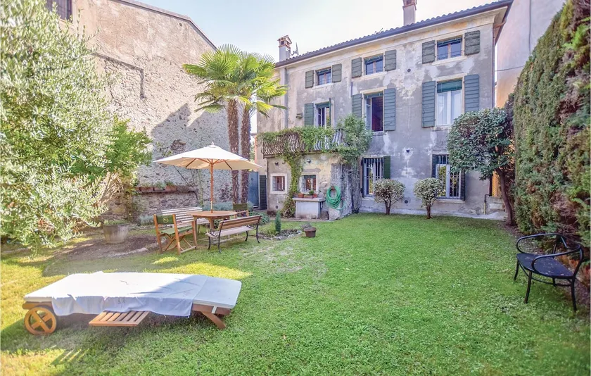 Casa Giu - Image 1