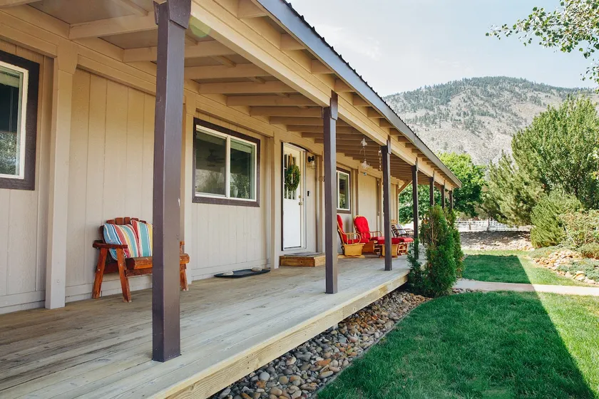 Charming Sierra Nevada Farm House Cottage - Image 1