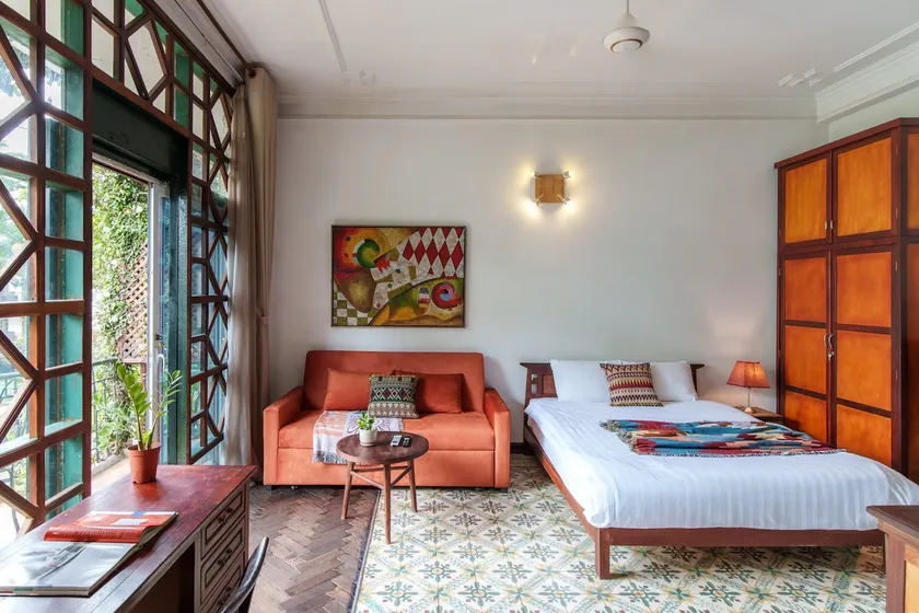 B&B Today - Lakeview Studio with Large Balcony - Image 1