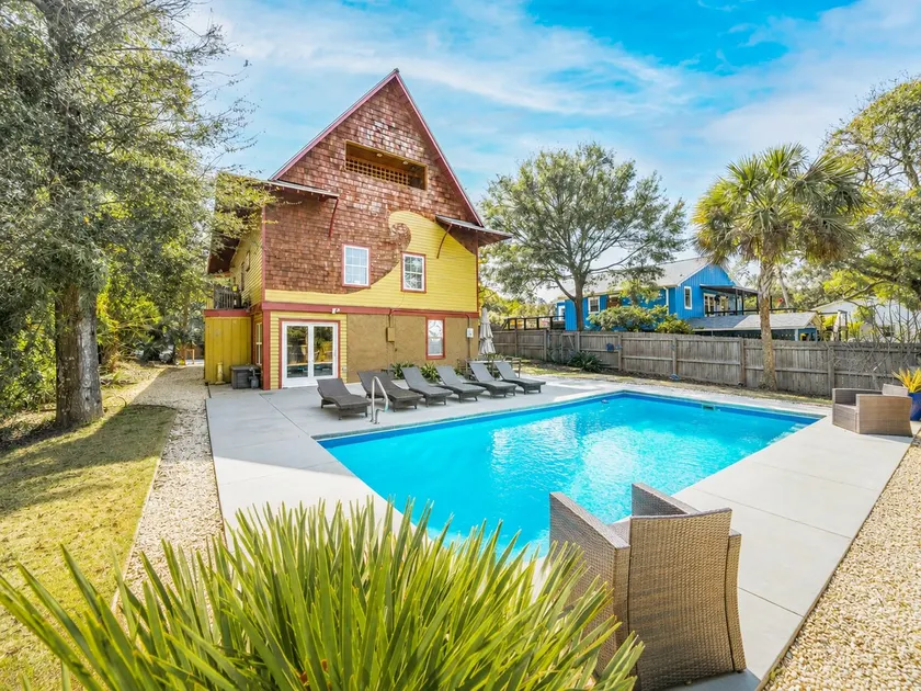 Hus på 5. E Cooper- Wave House- Mins to the Beach - Image 1