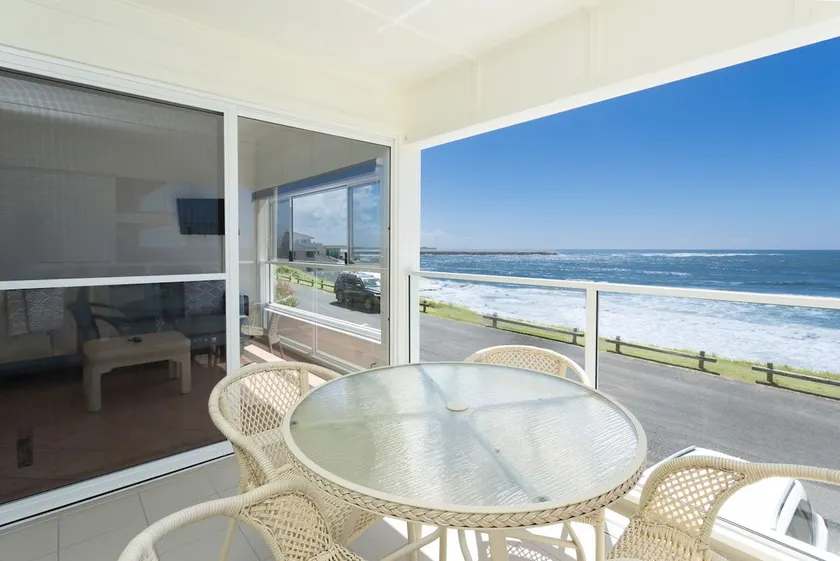 Avalon 1 - First National Holidays - Image 1