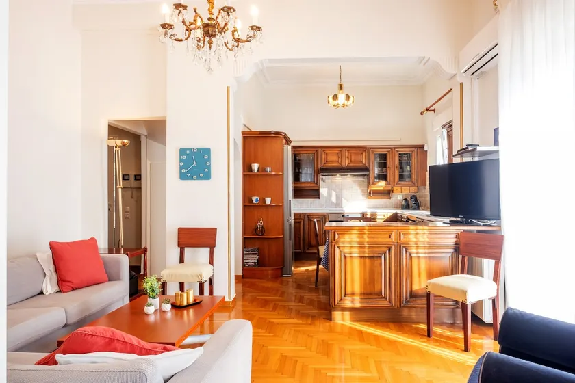 Chalandri Home Away - Image 1