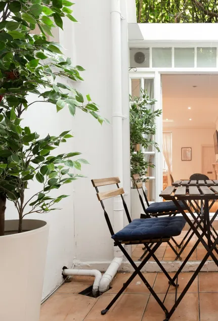 Spacious 1 bed Sloane Square - Image 1