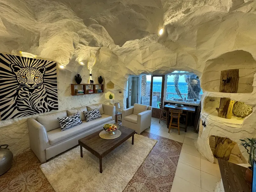 Private cozy seafront cave style. - Image 1