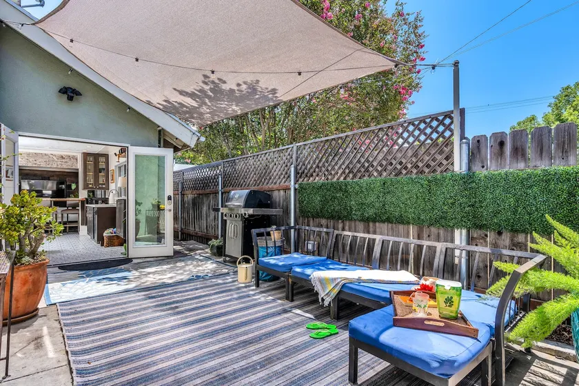 LillyPad Bungalow Walkable location. Dogs Welcome - Image 1