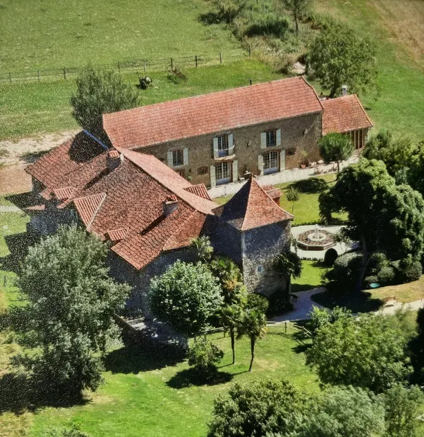 L'Ancienne Écurie du Chateau Lézian - Image 1