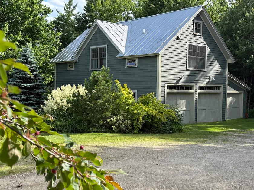 The Barn at North Orchard, Near Middlebury - Image 1