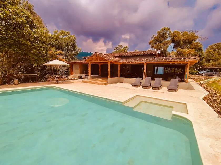 Private retreat above the Cauca River. - Image 1