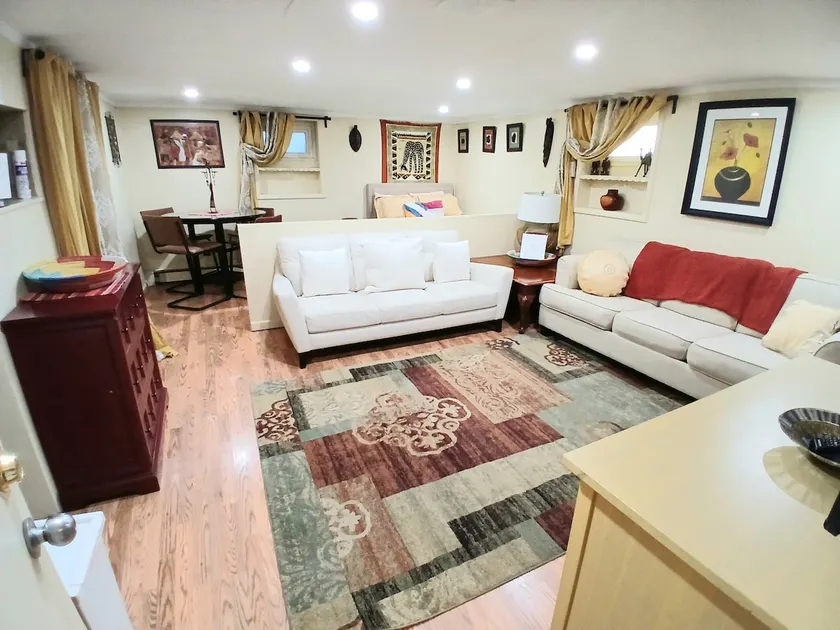 1BR Pvt Family Apt. w/Parking | Near NYC & EWR - Image 1