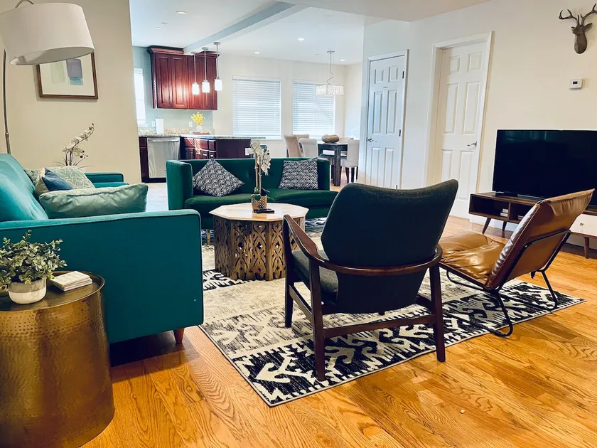 4BR • Sleeps 14 • Near SF & Airport • Parking - Image 1