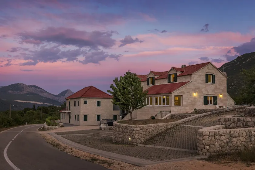 Villa Roglić - Pool, Tennis & Pets welcome I Makarska Riviera - Image 1