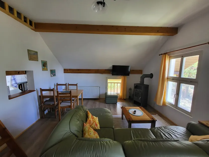 Apartment with fireplace & balcony on estate - Image 1