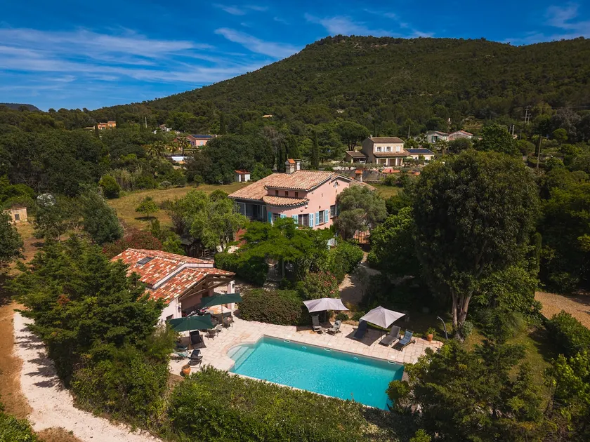 4* Alte Weingut Villa mit beheiztem Pool & Meerblick - Image 1