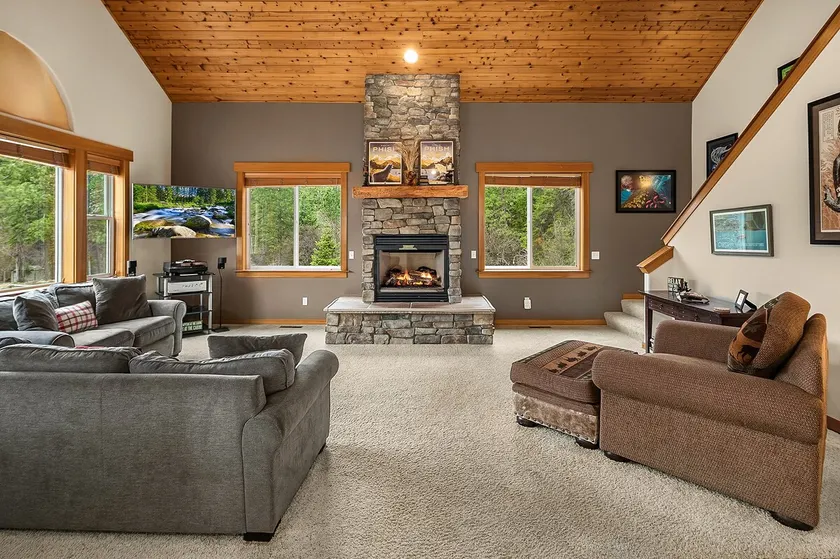 Cascade Pines - Private Hot Tub | WiFi | Summer Pool! - Image 1
