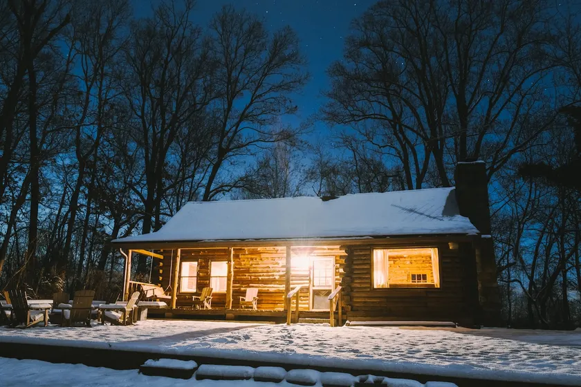 Cozy Log Cabin with Modern Style - Image 1