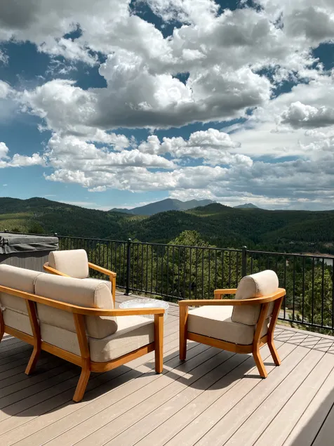 Ned and Bed: Colorado at its Best - Image 1