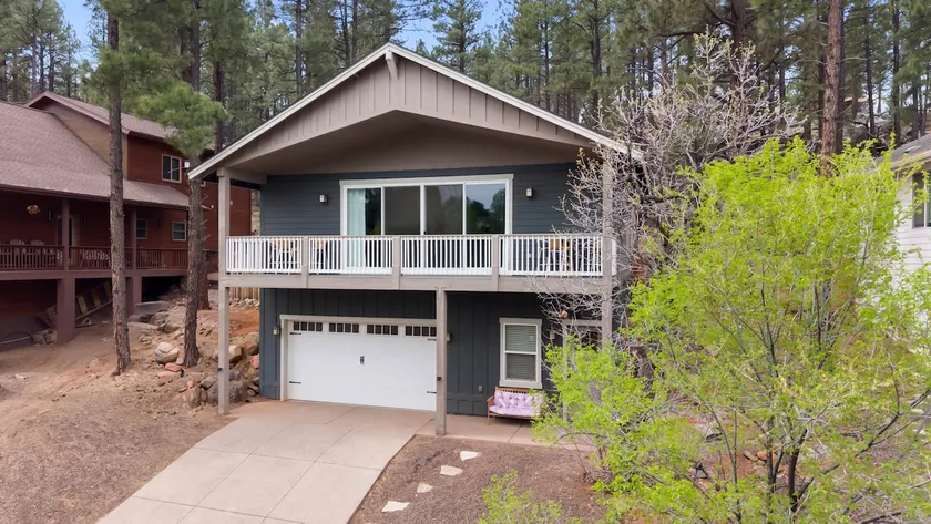 Modern Retreat Near Downtown w/Hot Tub & Game Room - Image 1