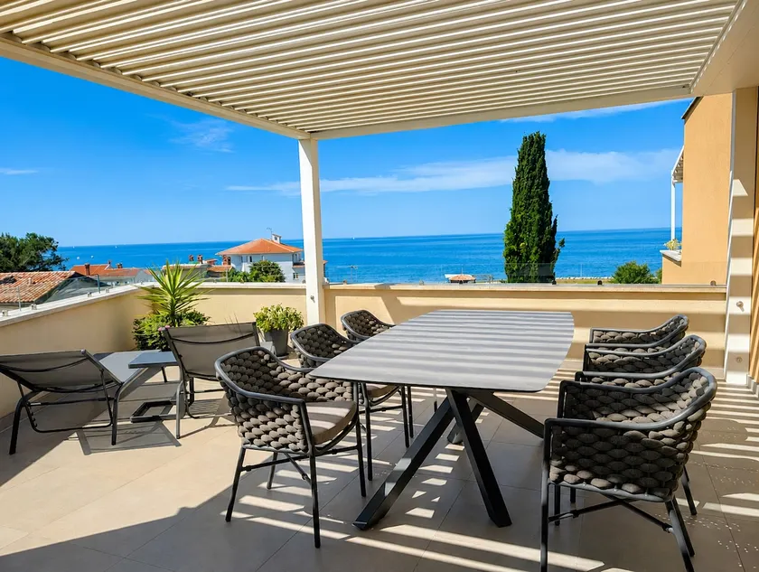 Penthouse K with stunning sea view - Image 1