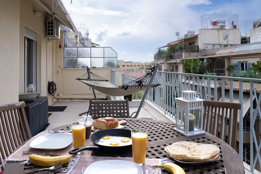 BOUBOULINA'S NIRVANA - 100m2 Airco 2-bedroom 4-pax - Image 1