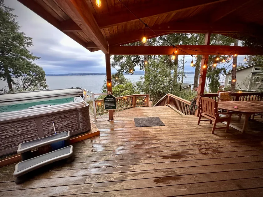 Waterfront Paradise-Hood Canal-Hot Tub/Sauna/Beach - Image 1