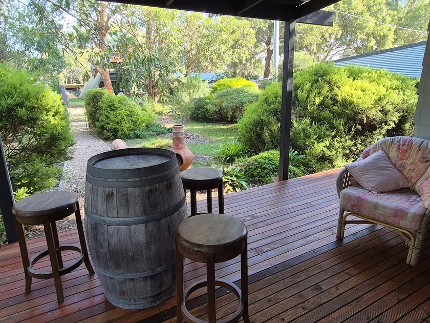 JJ's Raymond Island Escape - Image 1
