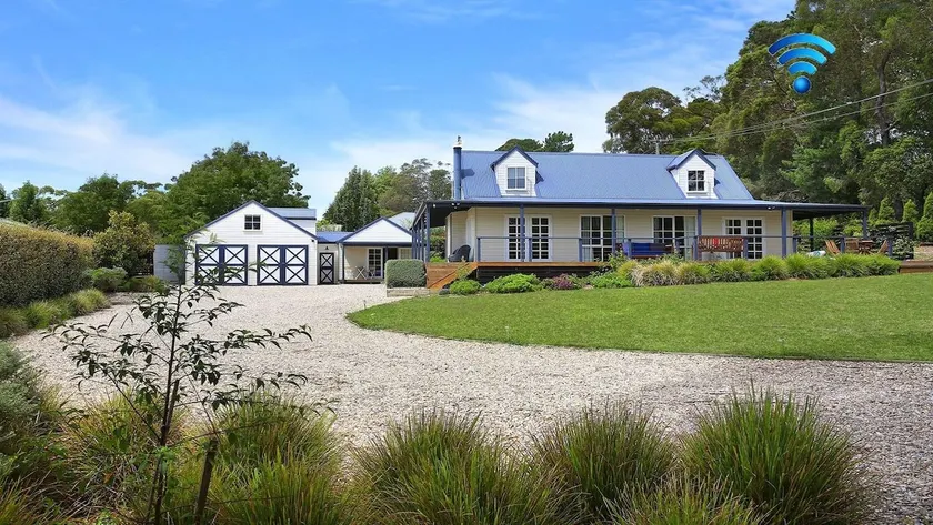 Duncraig House - 4 bedroom plus studio - Image 1