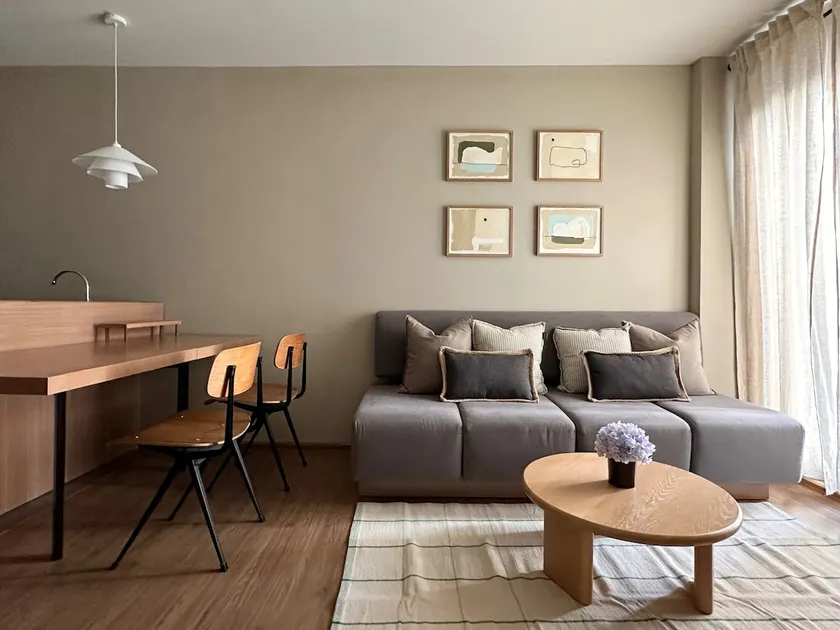 Mid-Century Apartment, near Impact & DMK airport - Image 1